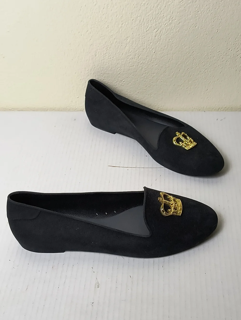Melissa 10 Black Flats with Gold Detail Crown